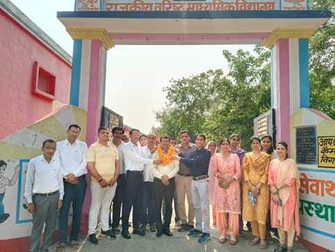 Two assistant sub-inspectors promoted, SP congratulated