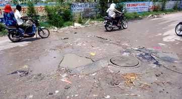 Leakage in the sewer is causing problems in traffic