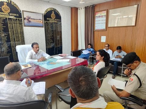 A meeting of the sub-division level vigilance and monitoring committee was held
