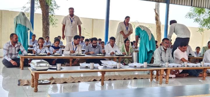 ADC inaugurated e-library in the school of village Bharokhan