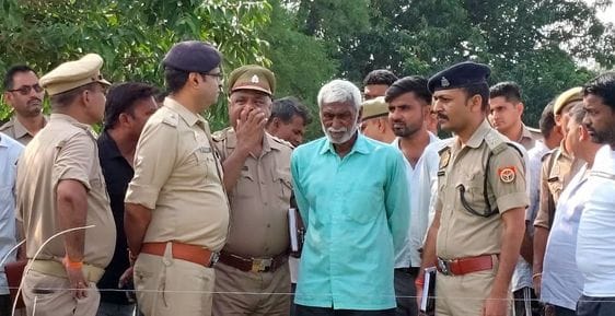 E-rickshaw driver friend murdered for Rs. 35000