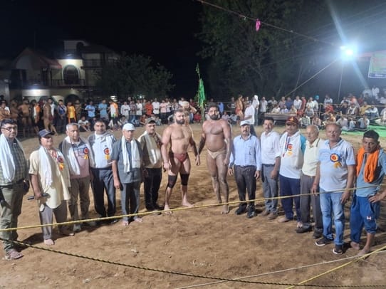 Baba Faridkot won the big gardener
