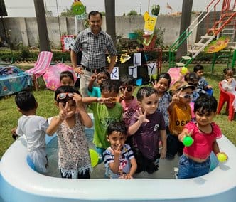 Children did dance and yoga in summer camp