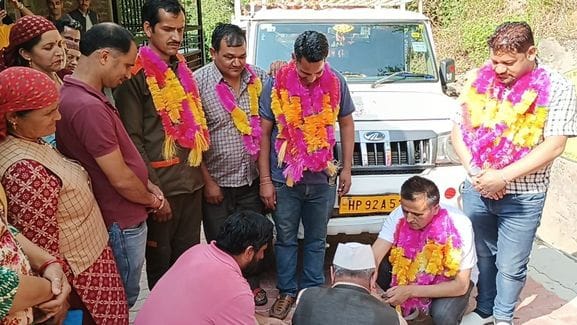 Gas vehicle reached Shamesha village for the first time