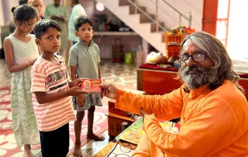 Hanuman Chalisa presented to children