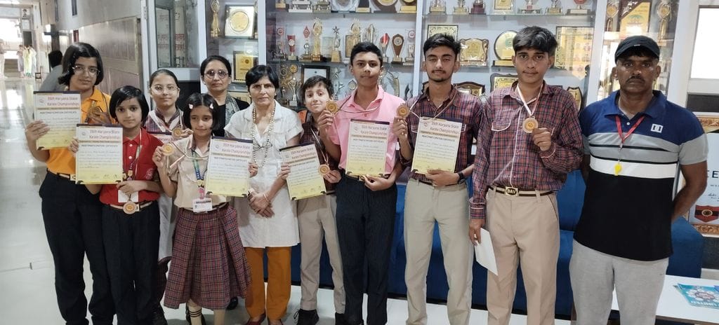 Saanvi won gold in Karate competition