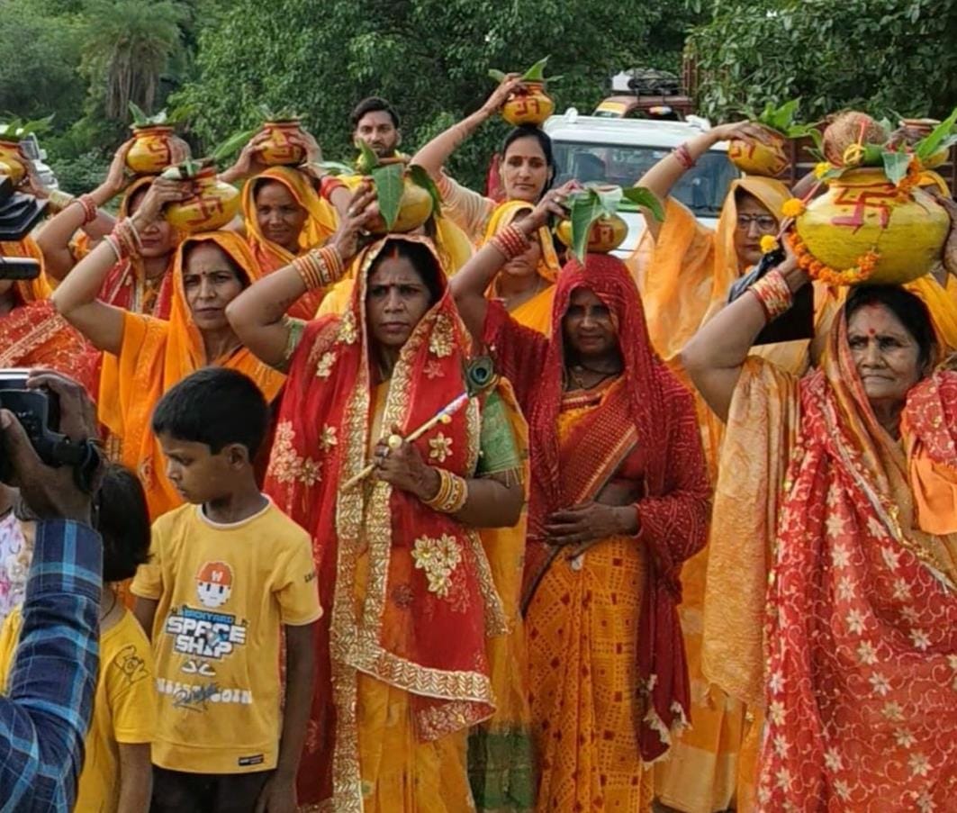 Kalash Yatra taken out with pomp and show