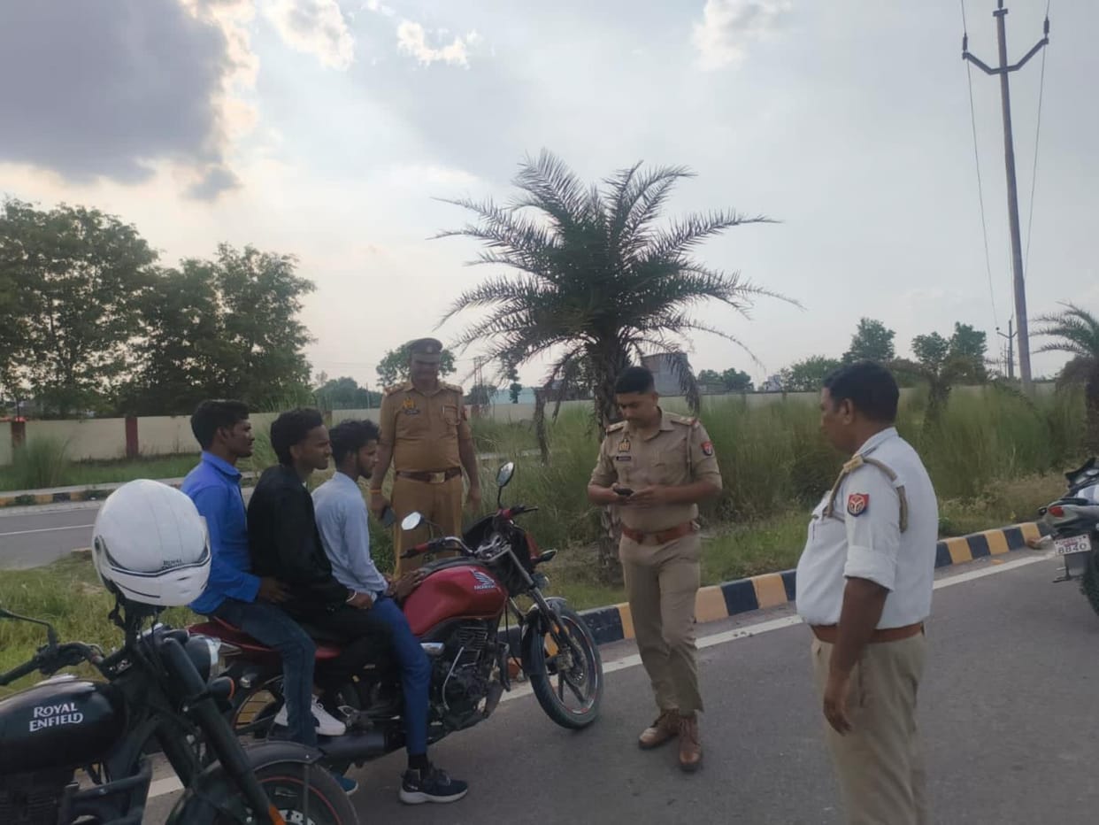 11 stuntmen detained, two bikes seized, 31 challaned