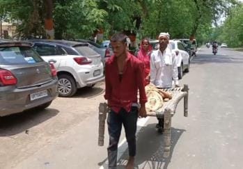 The pregnant woman who reached the cot complained to the SSP about the beating