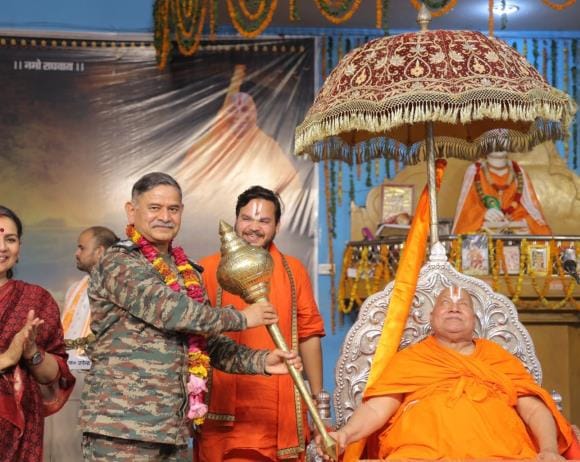 Jagadguru asked for Guru Dakshina from Army Chief for Pakistan occupied Kashmir
