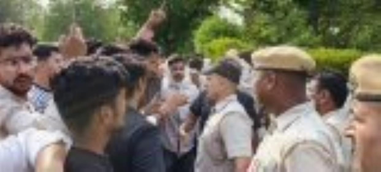 Students staged a sit-in protest against the low number of scholarships given in HAU