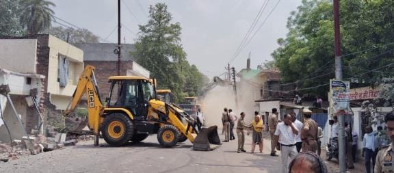 Two and three storey houses demolished by Pokland