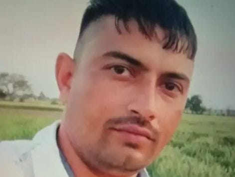 Army jawan died after being hit by a train