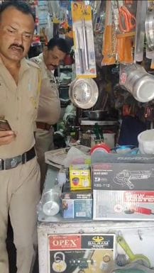 Theft in a hardware shop in Gagret market, thieves took away 35 thousand cash
