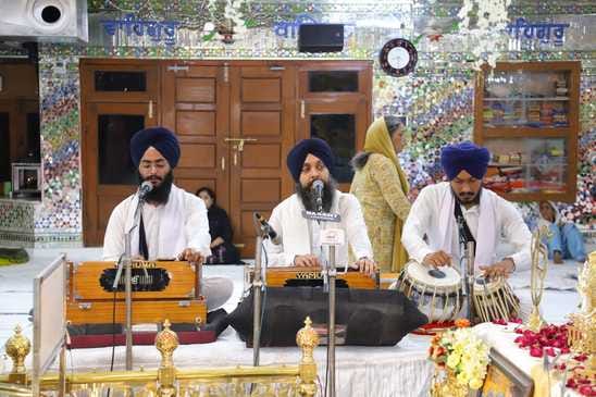 Shabad keertan on the occasion of guru Arjan Dev's Shaheedi divas