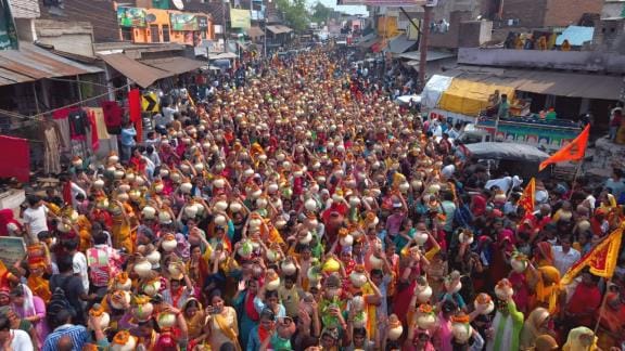 Huge crowd gathered in Kalash Shobha Yatra