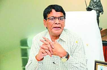 Former IAS officer duped of Rs 25 lakh, made partner in plywood business by luring him with huge earnings