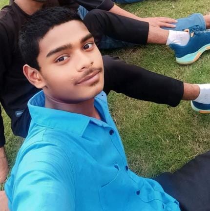 Bike rider dies in road accident