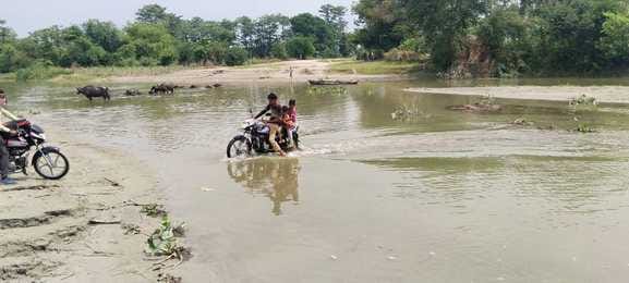 Sharda river water reached Sutia drain