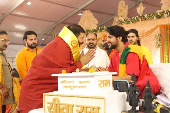 Dhirendra Shastri spoke on the suicide of seven people, said- they had not come to listen to Hanuman Katha
