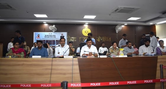 In the meeting, the state minister ordered the suspension of the health officer, later said it was a communication gap