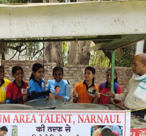 Free food distributed on the girl's birthday
