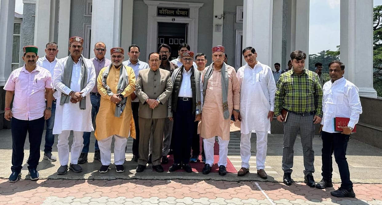 Assurance Committee member Umed Patuwas visited Himachal Pradesh Legislative Assembly