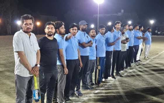 Satguru Titans won the match in Padriya Tula Night Cricket Tournament