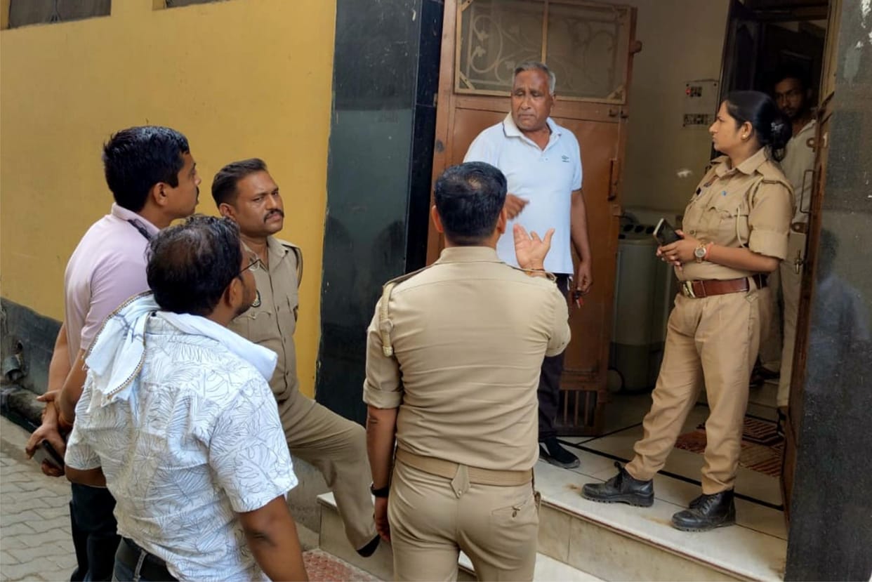Vigilance raided and caught 6 people stealing electricity