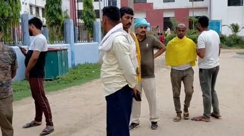 rohtas bihar news: drunk father kills daughter, accused escape, rohtas police investigation, sasaram news