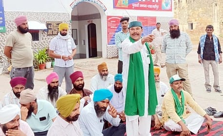 Bhakiyu staged a sit-in protest in Puwaiyan police station premises, only then the report was filed