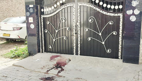 The wife's lover's heart was pierced with a knife