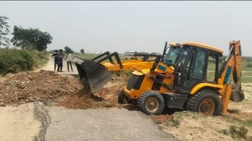 Repair of broken road connecting Mahawa bridge started