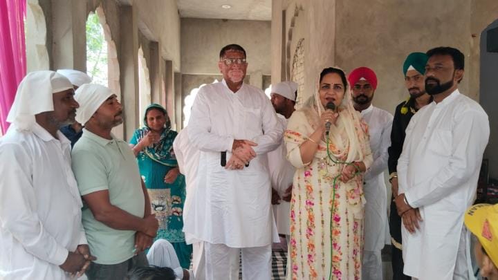 Former MP Sunita Duggal said - The invaluable thoughts of saint Kabir show the way to live, inviting to a state-level program.
