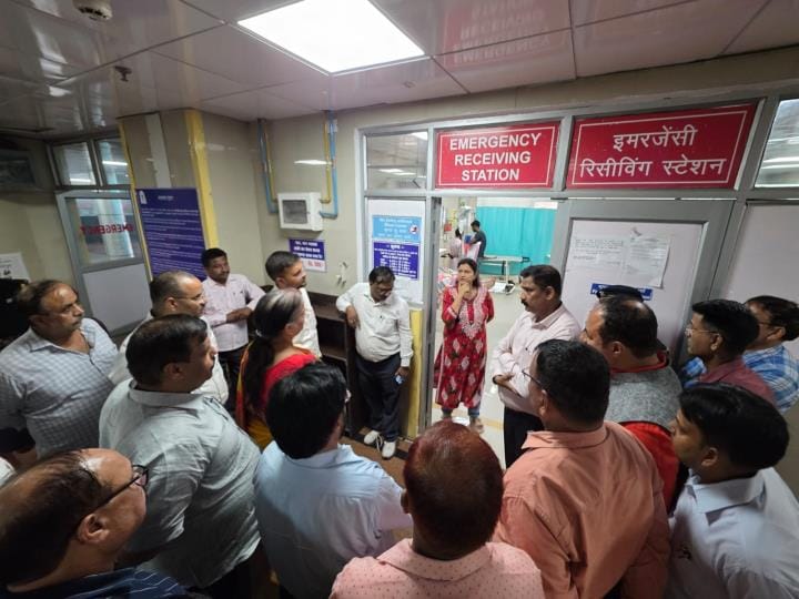 The general secretary of the Municipal Corporation Employees Union died in a road accident