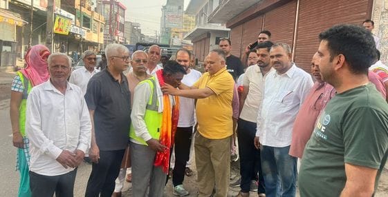 Traders organization should take command of cleanliness awareness: Mayor