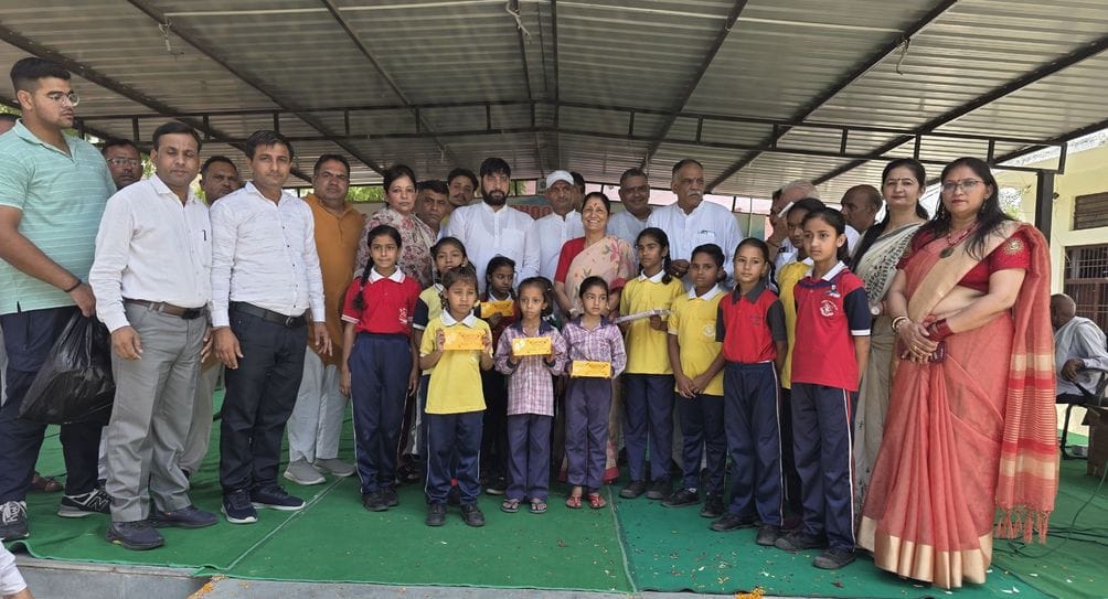 Meritorious students honored on Ahilya Bai Jayanti