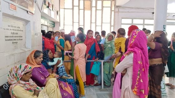Corona enters the state, caution is not being taken in civil hospital