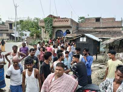 Vaishali Bihar News :  love with the mother of two children and took her home with him in a big panchayat