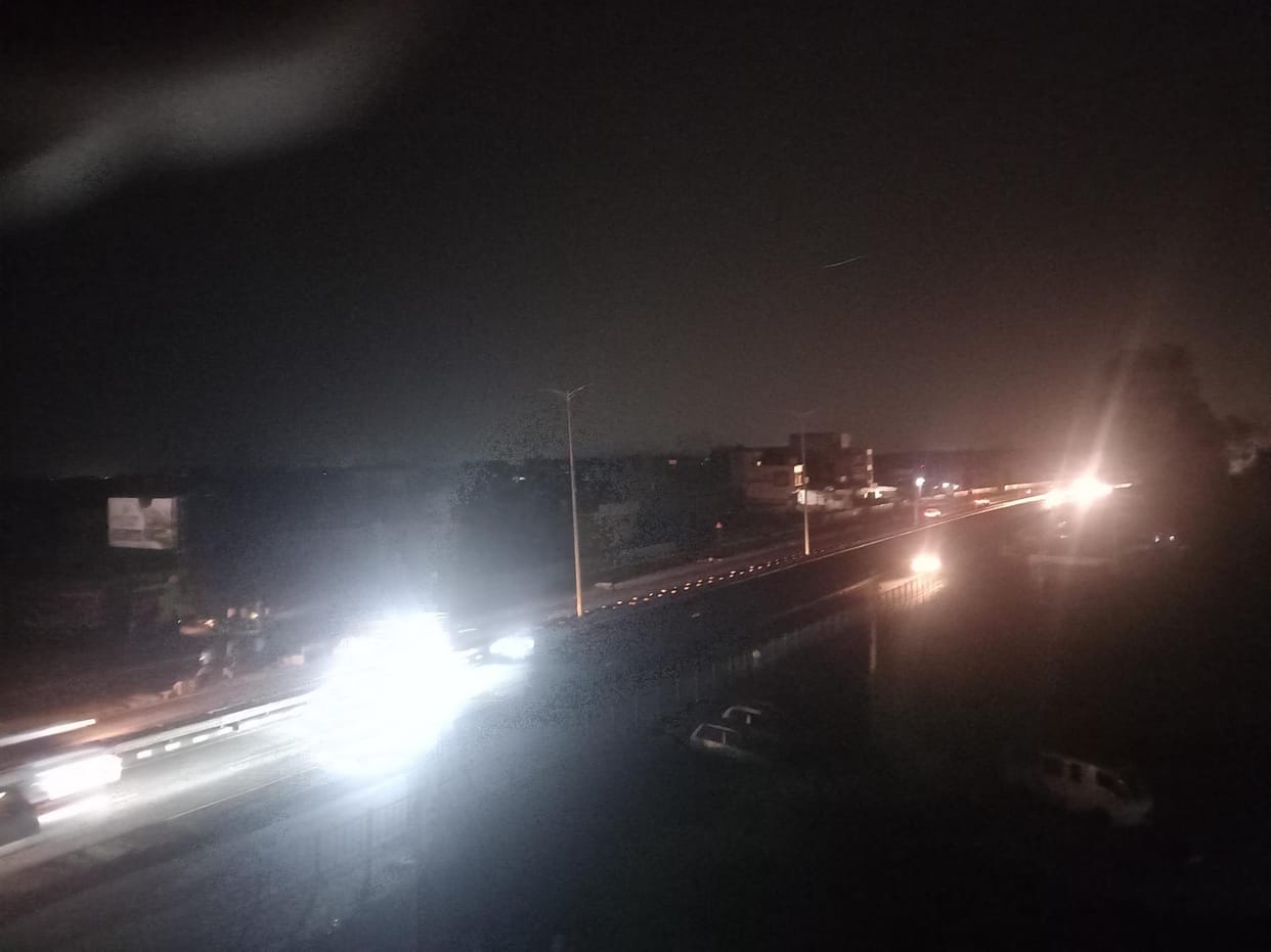 Teams became active as soon as the air siren sounded, the injured were given first aid and sent to the hospital