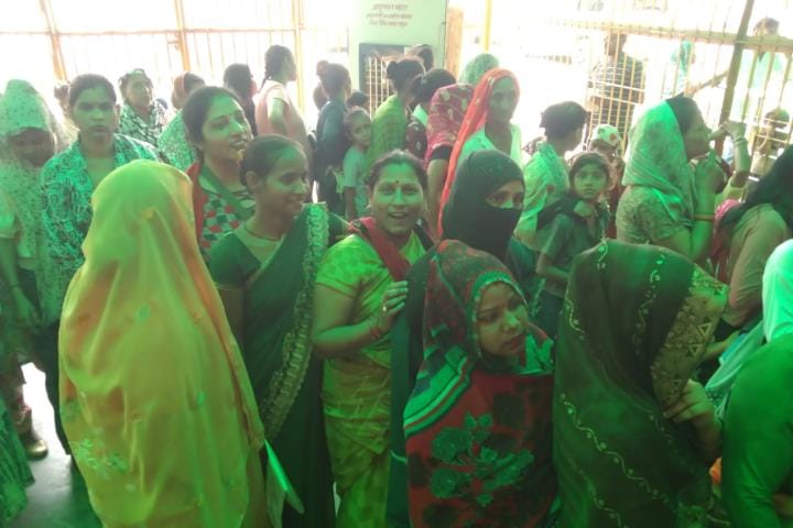 Heat made people sick, queues at the medicine counter to get prescriptions