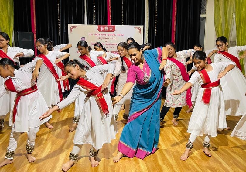 Students were taught the intricacies of Kathak dance