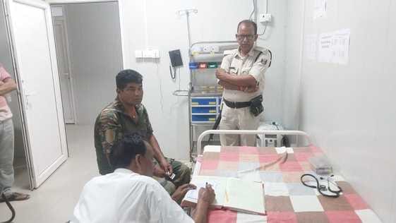 bihar news dial 112 team attacked in vaishali soldier injured during dispute