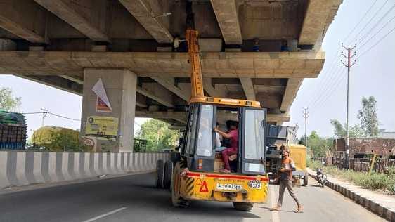 Shockers broke down again before the elevated road started