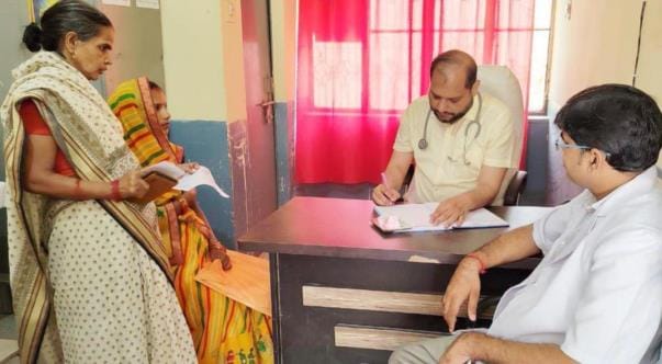 patients of fever and stomach ache in the fair