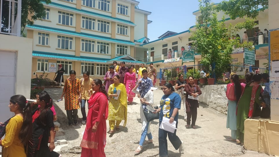 354 candidates appeared for teacher eligibility test in Kanya Vidyalaya