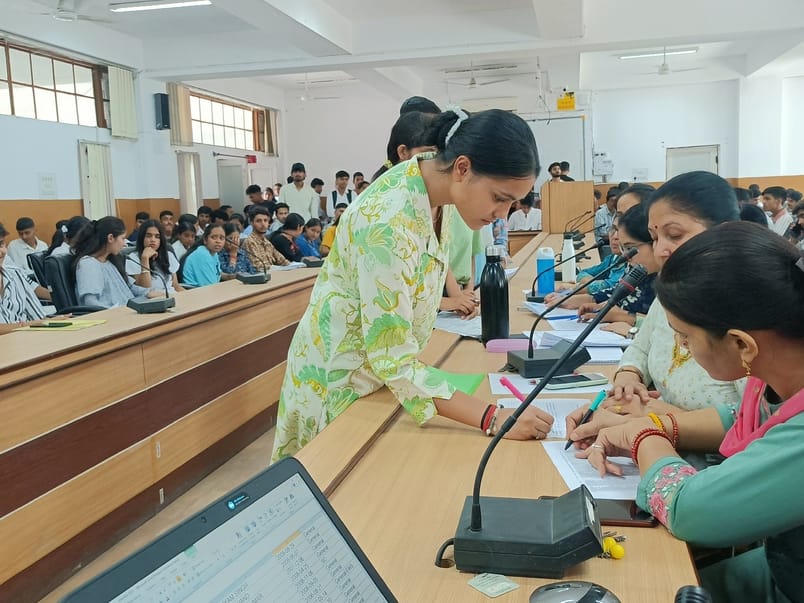 246 candidates reached Bilaspur College for counseling of self-financing course