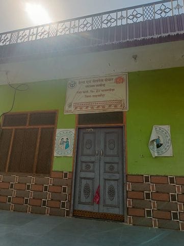 Patients suffering from fever and diarrhea came, the center was found closed