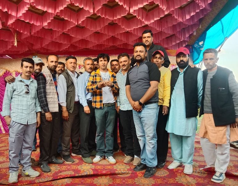 Folk artists enthralled the audience at Jathenjvi fair