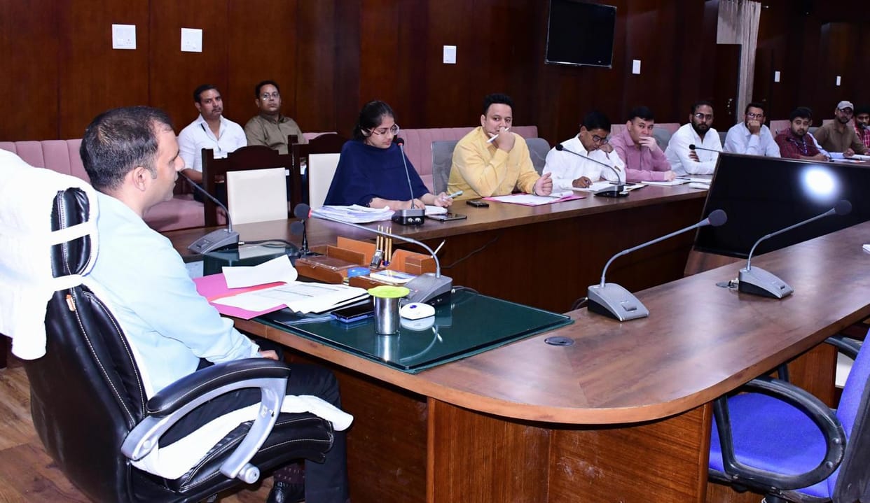 DM expressed displeasure over the education department's low progress in Aadhaar seeding